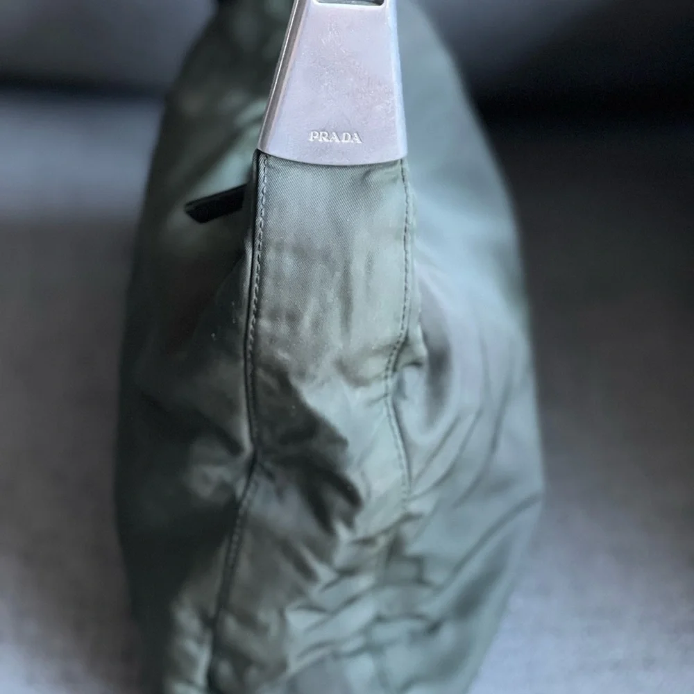 Prada tessuto nylon shoulder bag Authentic Vintage 90’s - Picture 4 of 11